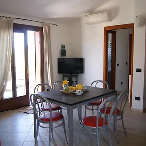 Ferienhaus Villetta Indipendente Fronte Spiaggia, Budoni